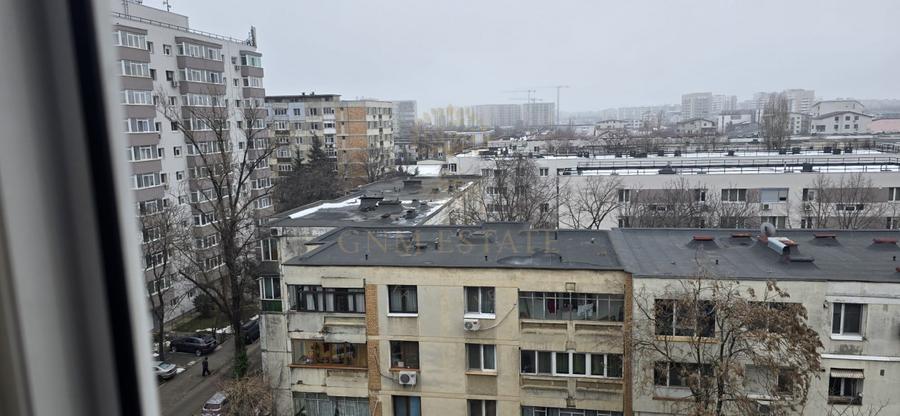 Apartament cu 3 camere decomandat, mobilat în Păcii