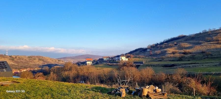 Casă cu Teren 1000 Mp în Central