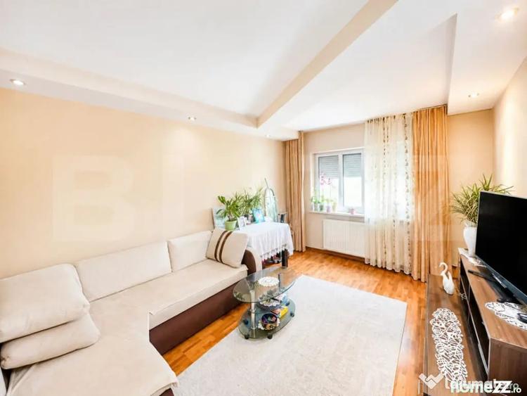 Apartament cu 2 camere decomandat în Sărari