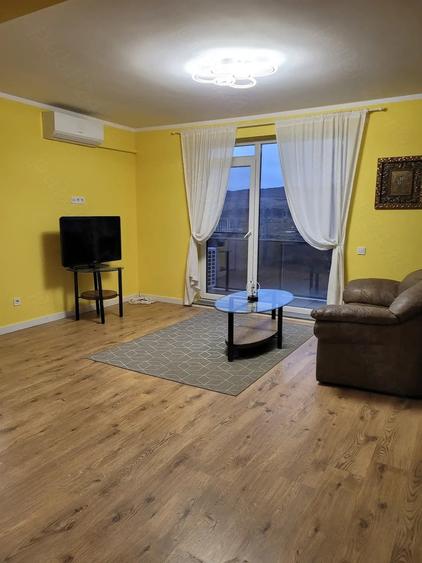 Apartament cu 2 camere semidecomandat în Florești
