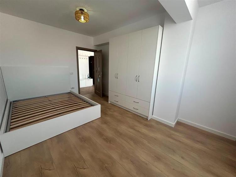 Apartament cu 2 camere decomandat în George Enescu