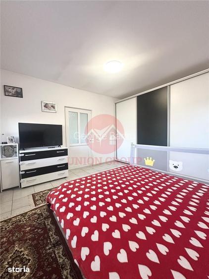 Casa cu Potential Multiplu, Pretabila Pentru Doua Familii sau Business