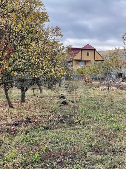 Casă individuală cu 6 camere cu Canalizare în Săndulești