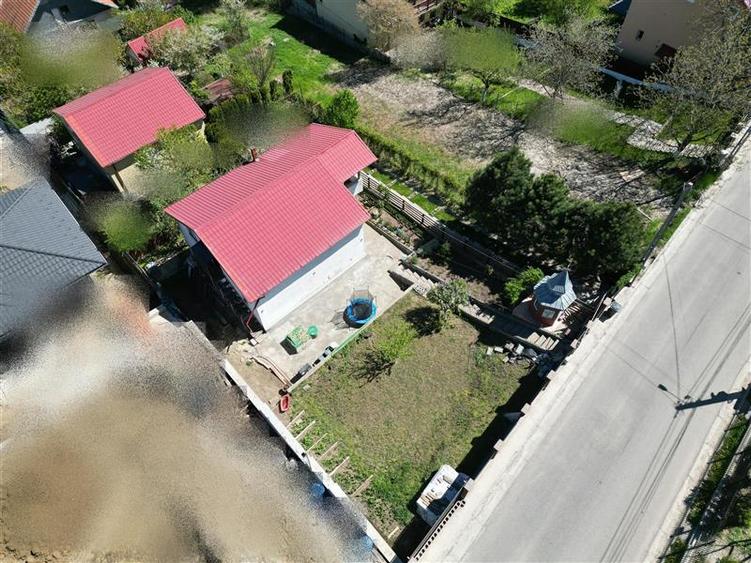 Vila 6 camere , teren 475 mp , str. Soarelui - Rediu , Iasi - 2