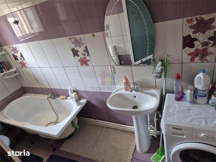 SuperCasa 4 cam Caramida Centru-Bis.Sf. Gheorghe, pentru 2 familii - 8