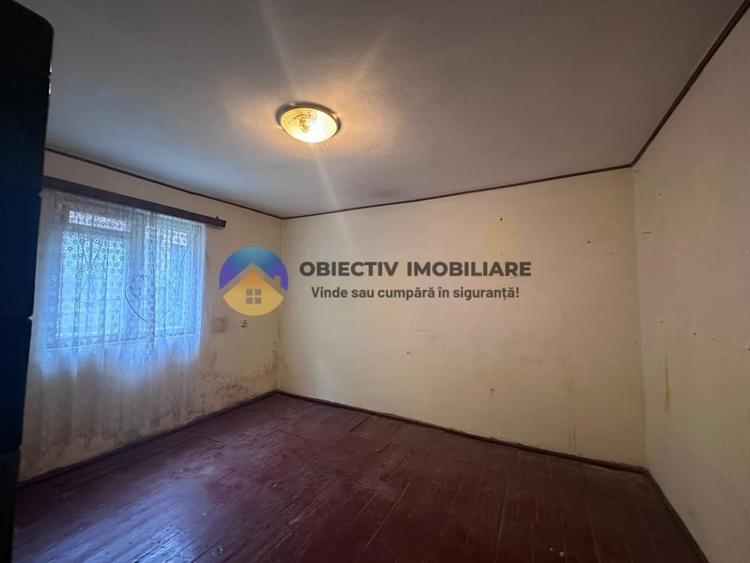 Casă cu 3 camere cu Canalizare în Central