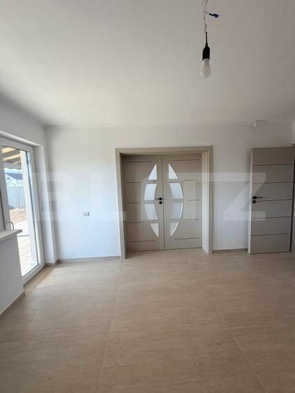 Casă individuală cu 5 camere cu Teren 500 Mp în Tărlungeni