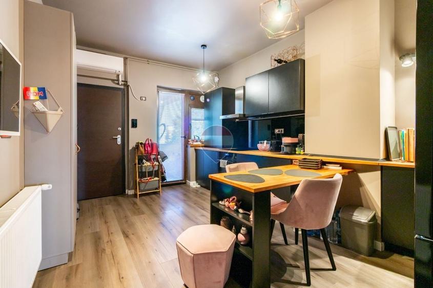 Apartament cu 2 camere semidecomandat, mobilat în Muncii