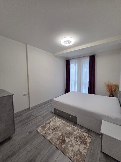 Apartament cu 3 camere decomandat, mobilat în Aradului