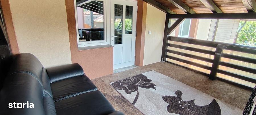Casă cu 5 camere cu Teren 250 Mp în Central