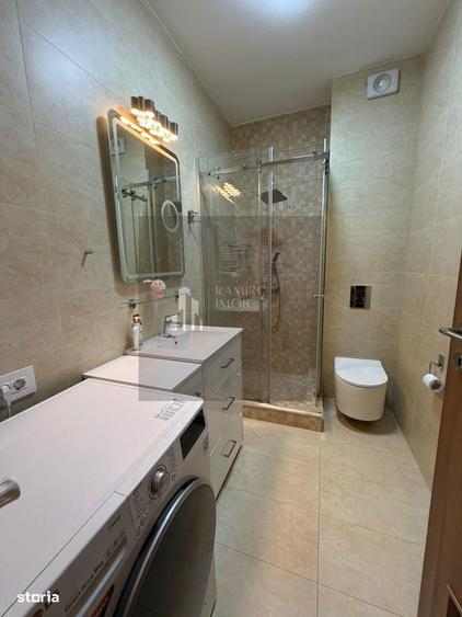 Apartament cu 3 camere decomandat, mobilat în Metalurgiei
