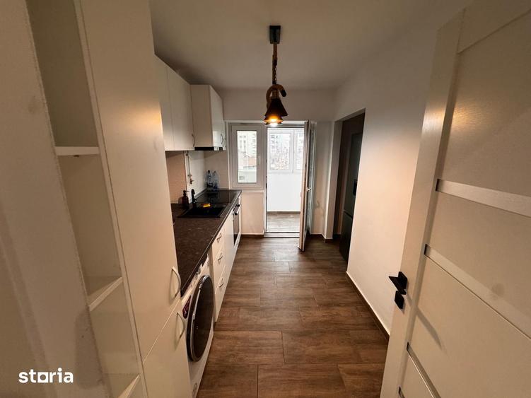 Apartament cu 3 camere decomandat în Central