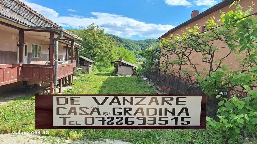 Casă cu 3 camere în Rebrișoara