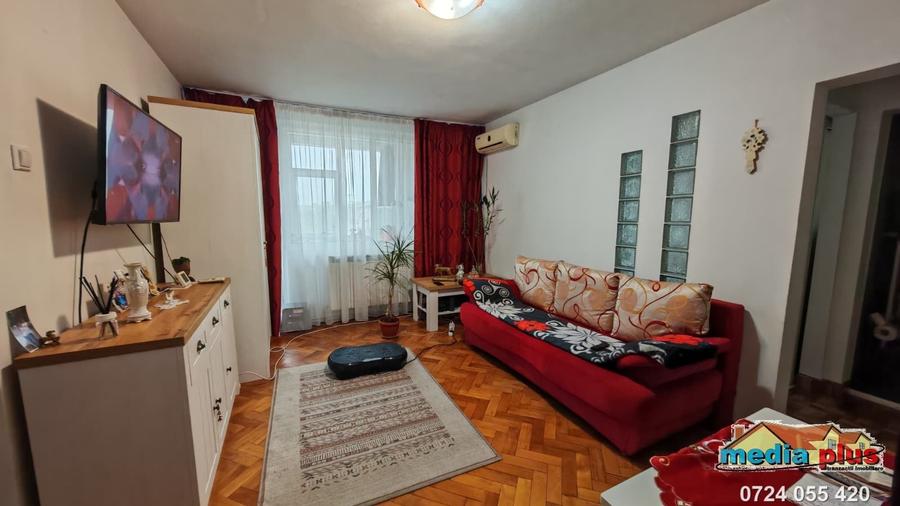 Apartament cu 2 camere semidecomandat în Micro 16