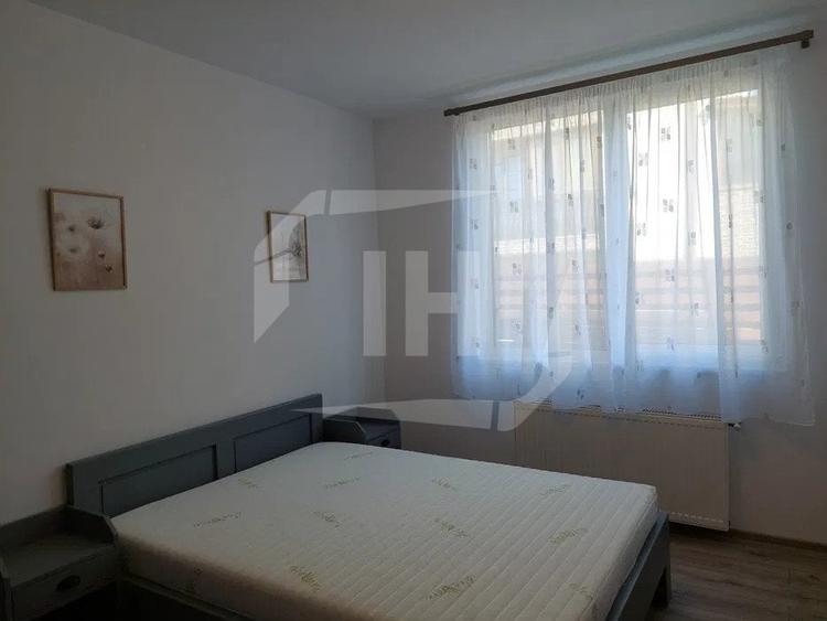 Apartament cu 2 camere semidecomandat, mobilat în Borhanci