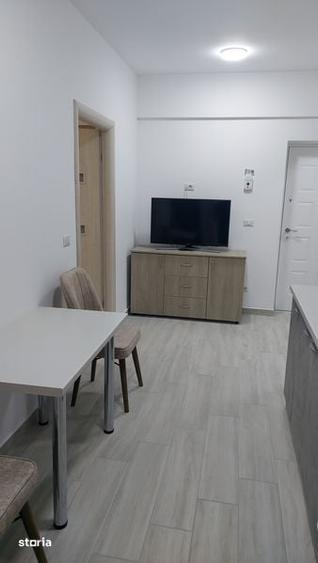 Inchiriez garsoniera in bloc nou, strada Lupeni nr 9 - 3