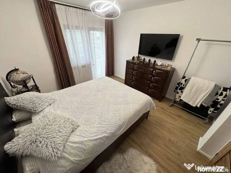 Casă cu 4 camere cu Teren 241 Mp în Brătianu