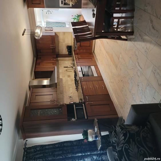 Apartament cu 3 camere decomandat în Spitalul Județean