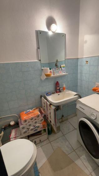 Apartament cu 4 camere, mobilat în Central