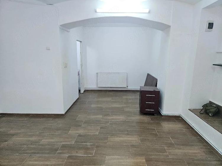 Spațiu comercial, de 40 mp, în Ultracentral