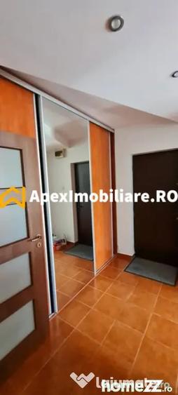 Apartament cu 2 camere semidecomandat în Panduri