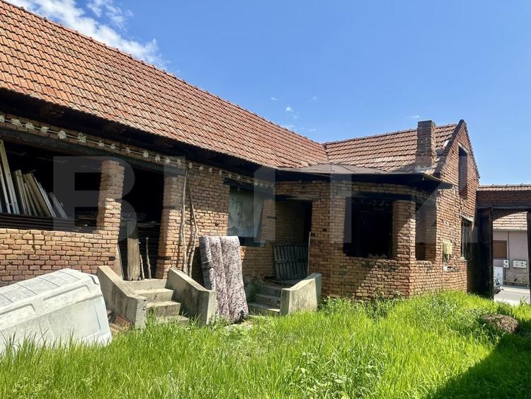 Casă individuală cu 4 camere cu Teren 1200 Mp în Vinerea