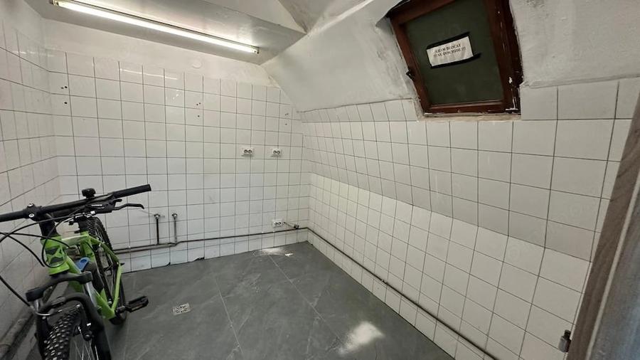 Spațiu comercial, de 55 mp, în Central