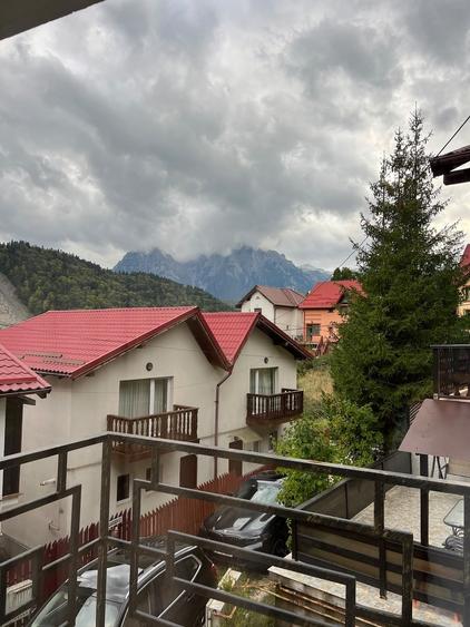Casă individuală cu 3 camere cu Canalizare în Azuga
