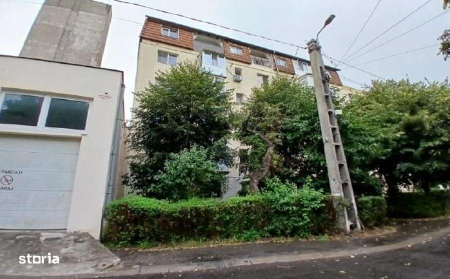 Apartament cu 3 camere în Deve