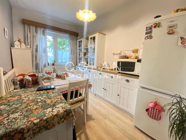 Apartament cu 3 camere semidecomandat, mobilat în Vasile Aaron