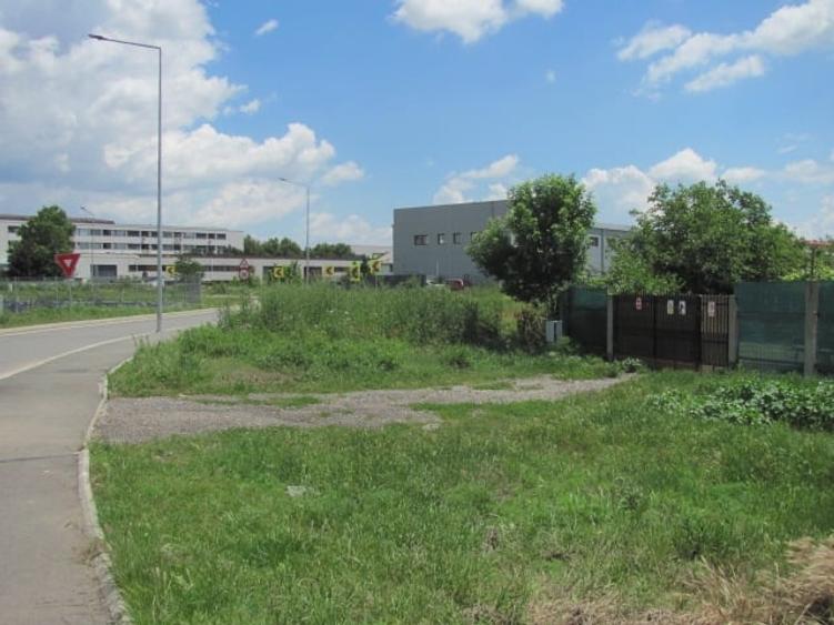 Teren Construcții intravilan de 5900 mp, în Prelungirea Ghencea