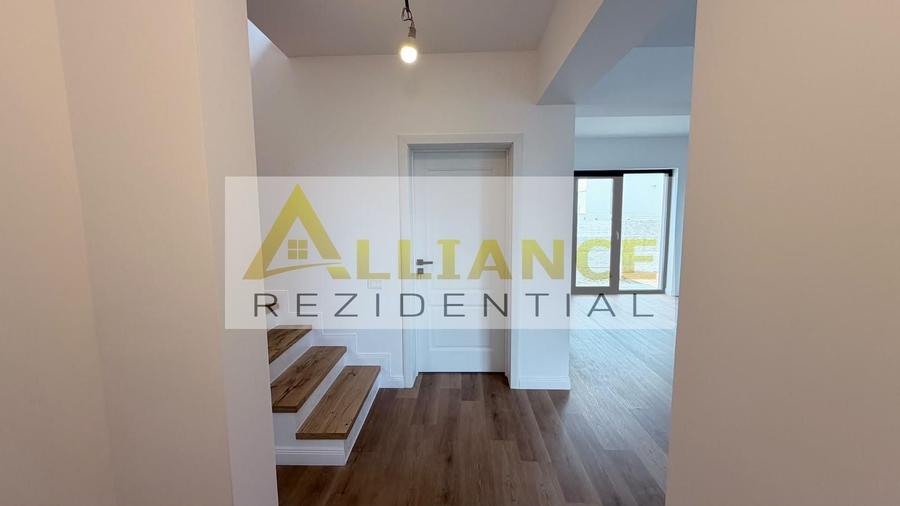 Casă individuală cu 5 camere cu Canalizare în Berceni