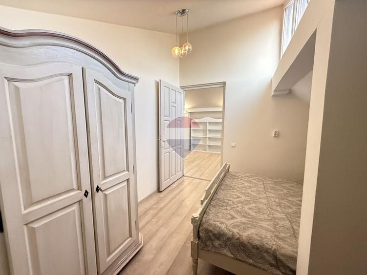 Apartament cu 2 camere semidecomandat, mobilat în Gruia