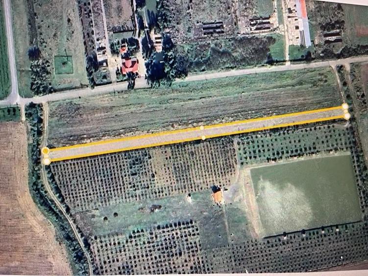 Teren de 4500 mp, în Periferie