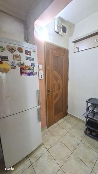 Apartament cu 2 camere semidecomandat în Radu Negru