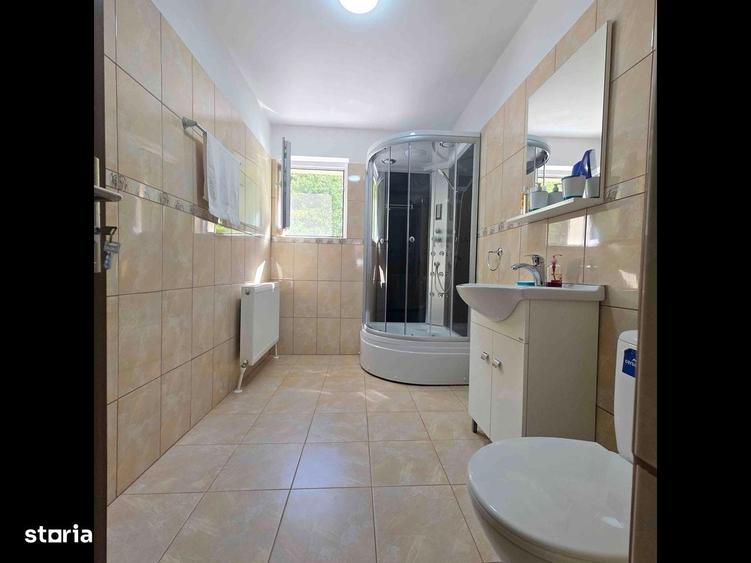 Casă cu 3 camere în Turcheș