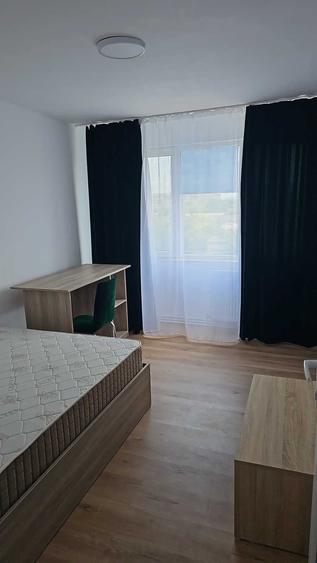 Apartament cu 3 camere decomandat în Tătărași