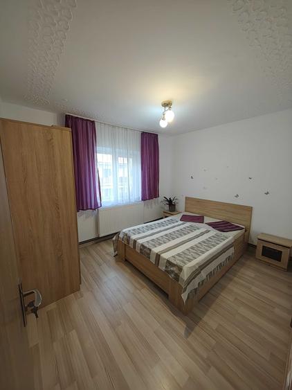 Inchiriere apartament cu 2 camere etajul 2 Zona Strand . - 4