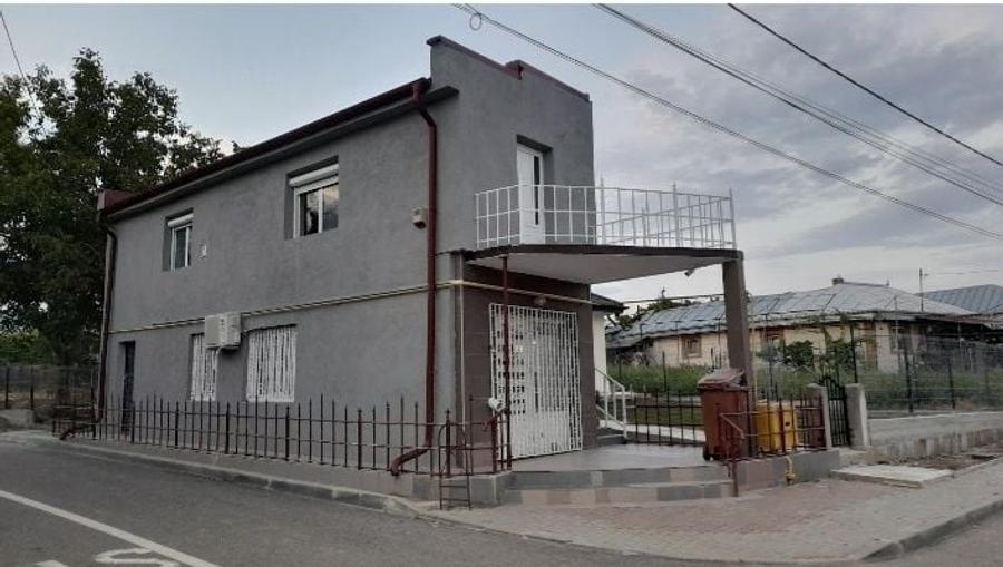 Casă cu 2 camere în Central