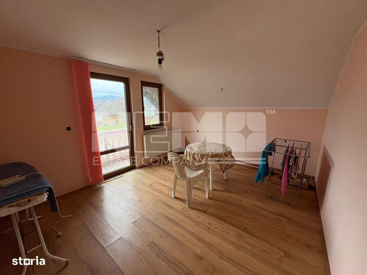 Casă cu 4 camere în Straja