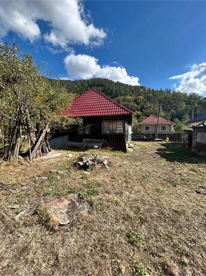 Casă cu 2 camere cu Teren 815 Mp în Mărișel