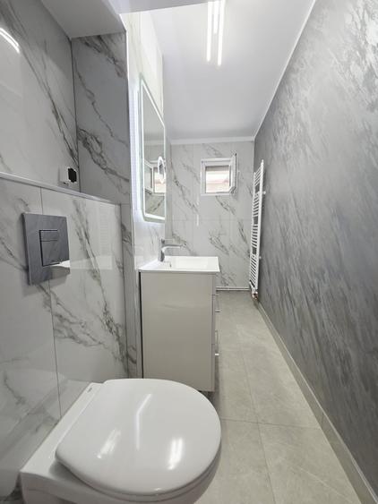 Apartament cu 2 camere decomandat în