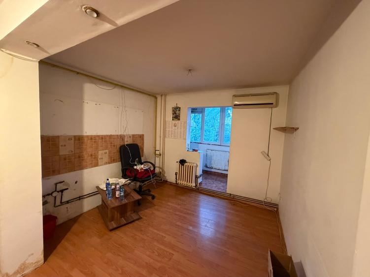 Apartament cu 2 camere decomandat în Rahova