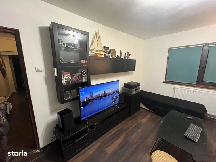 Apartament cu 2 camere decomandat în CET