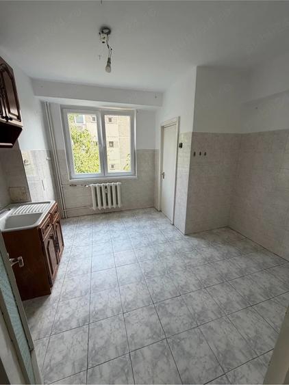 Apartament cu 2 camere decomandat în Lotus