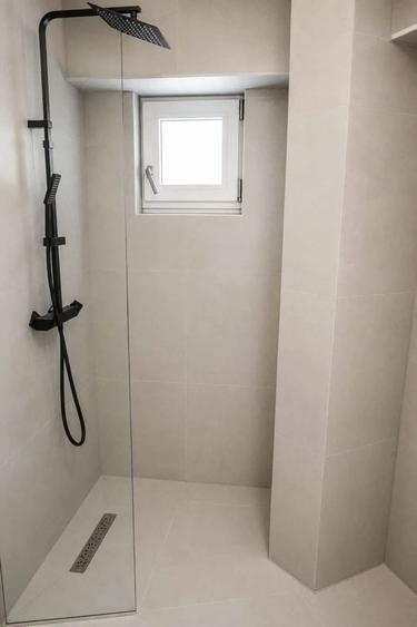 Apartament cu 4 camere decomandat în Șagului