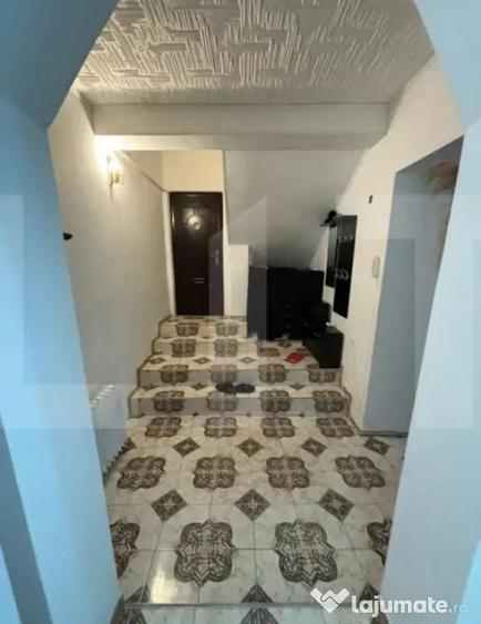 Apartament cu 2 camere decomandat în Medicină