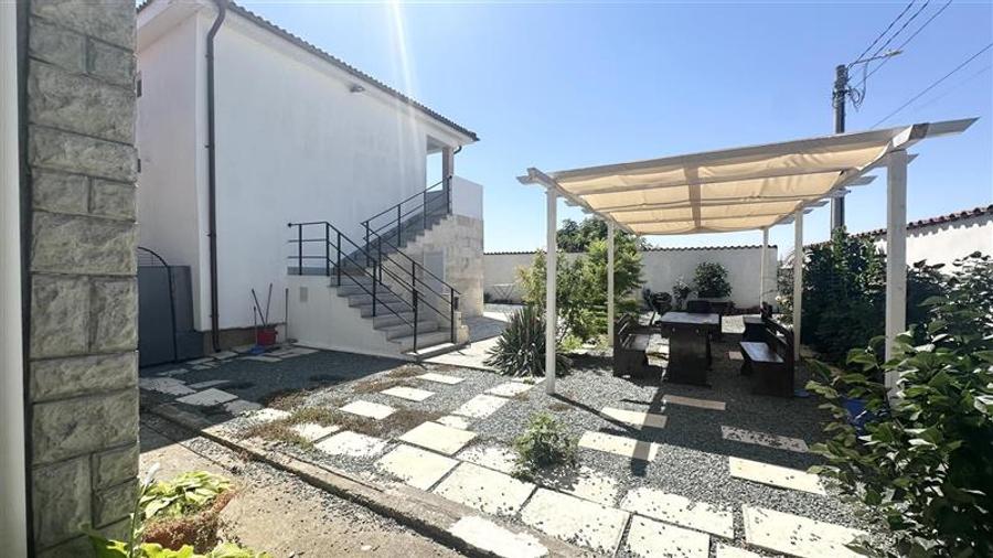 Hotel/Pensiune, de 200 mp, în Exterior Nord