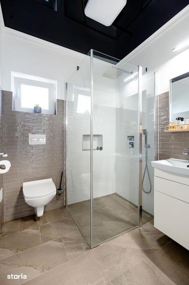 Casă cu 4 camere cu Teren 250 Mp în Central