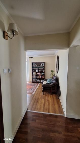 Apartament cu 4 camere în Central